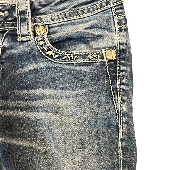 MISS ME BOOT cut Fleur de lis silver mesh-gold studs and crystal embellishment - Picture 9 of 14